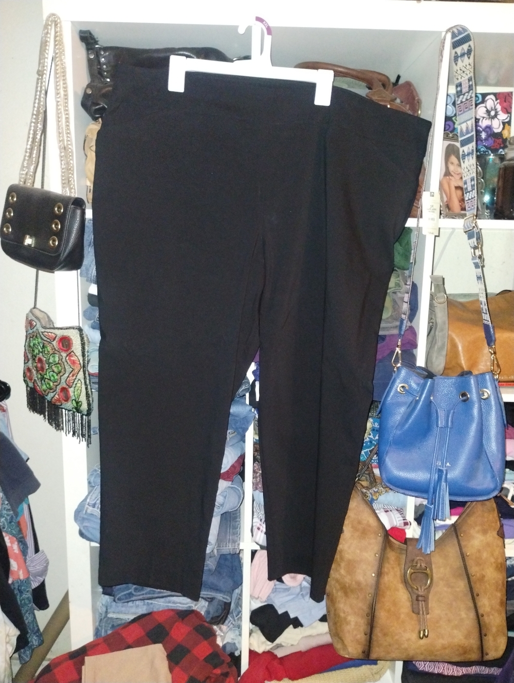 Terra & Sky Plus Size Black Ankle Pull-On Pants. 3X Petite - Picture 4 of 11